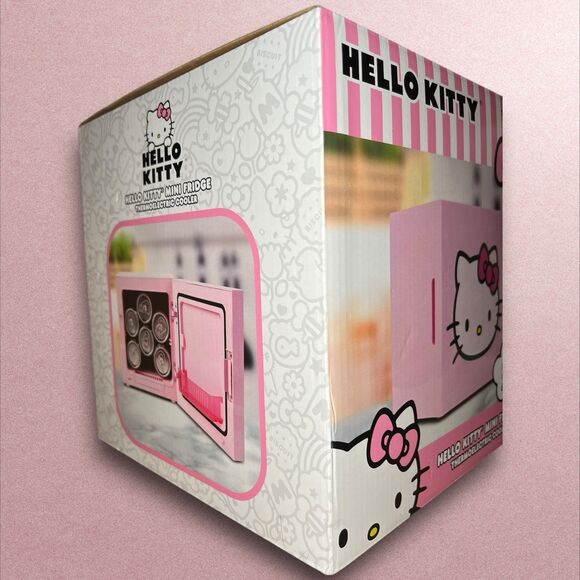 Hello Kitty Mini Fridge - Picture 6 of 7